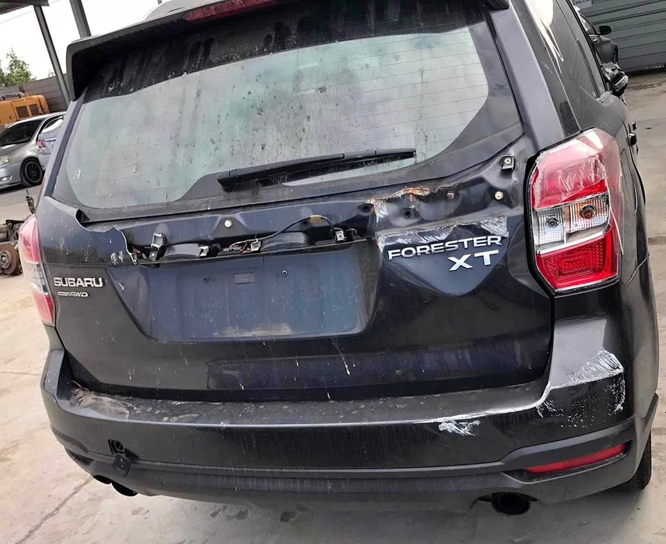 Subaru Forester 2.0 XT 整車拆賣 二手零件照片 - Orange Garage