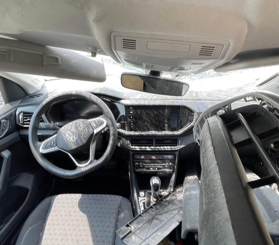Volkswagen T-Cross 1.0 整車拆賣 二手零件照片 - Orange Garage