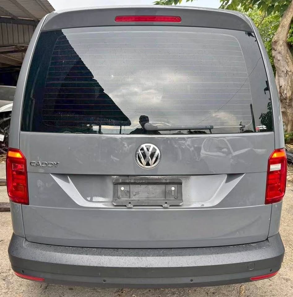 Volkswagen Caddy 2.0 整車拆賣 二手零件照片 - Orange Garage
