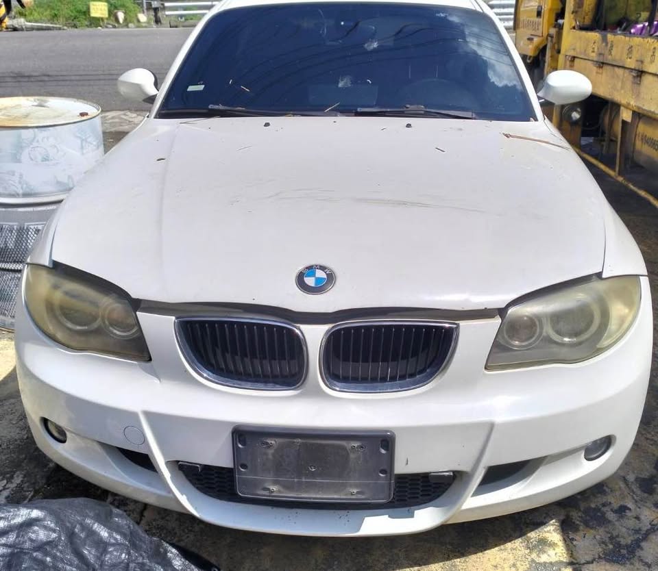 BMW 1 Series 120i 整車拆賣 二手零件照片 - Orange Garage