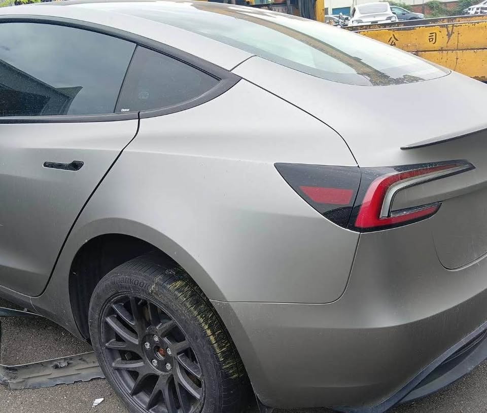 Tesla Model 3 Highland 整車拆賣 二手零件照片 - Orange Garage