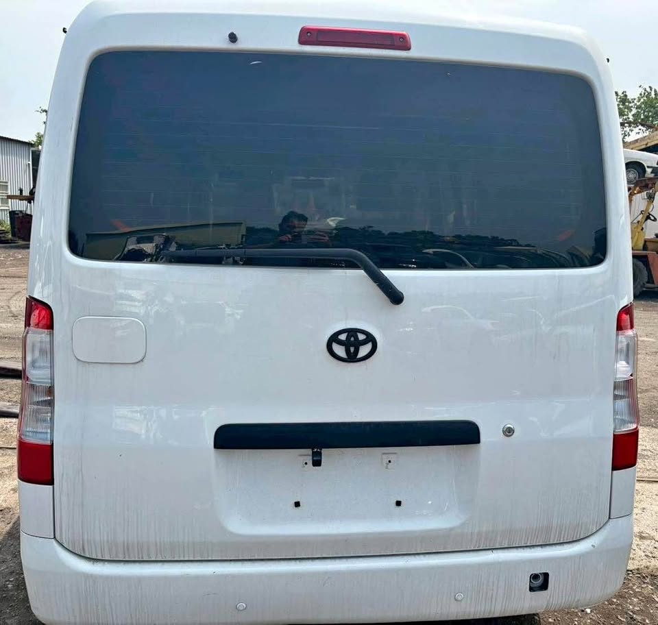 Toyota Town Ace Van 1.5 自排 整車拆賣 二手零件照片 - Orange Garage