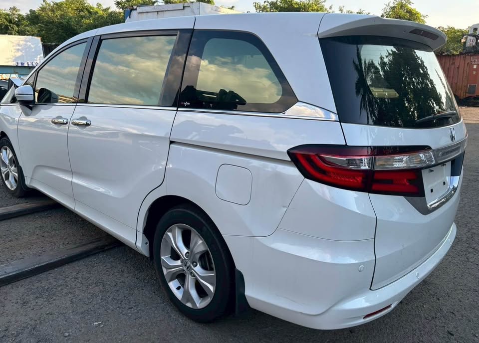 Honda Odyssey 2.4 整車拆賣 二手零件照片 - Orange Garage