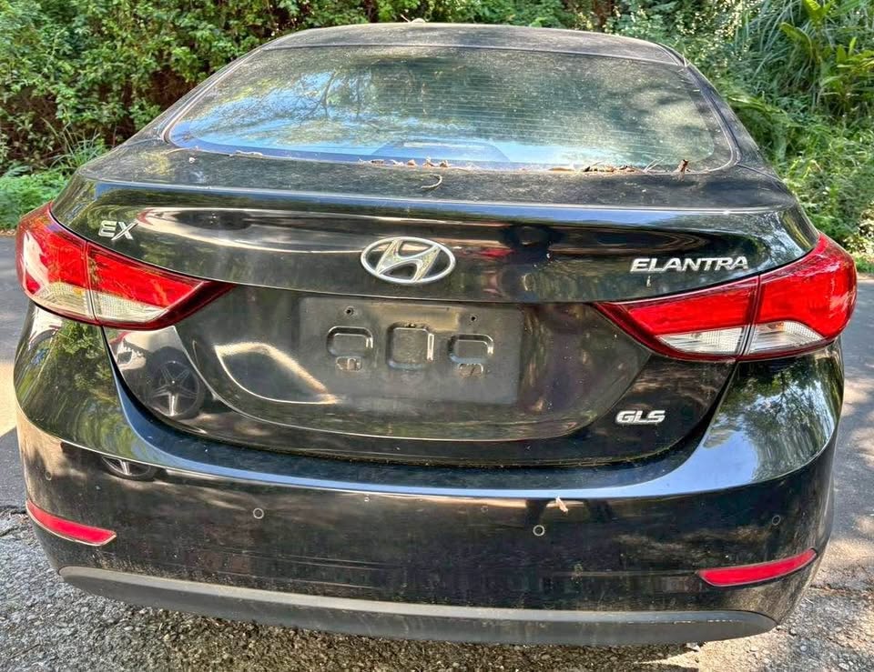 Hyundai Elantra Hyundai 1.8 整車拆賣 二手零件照片 - Orange Garage