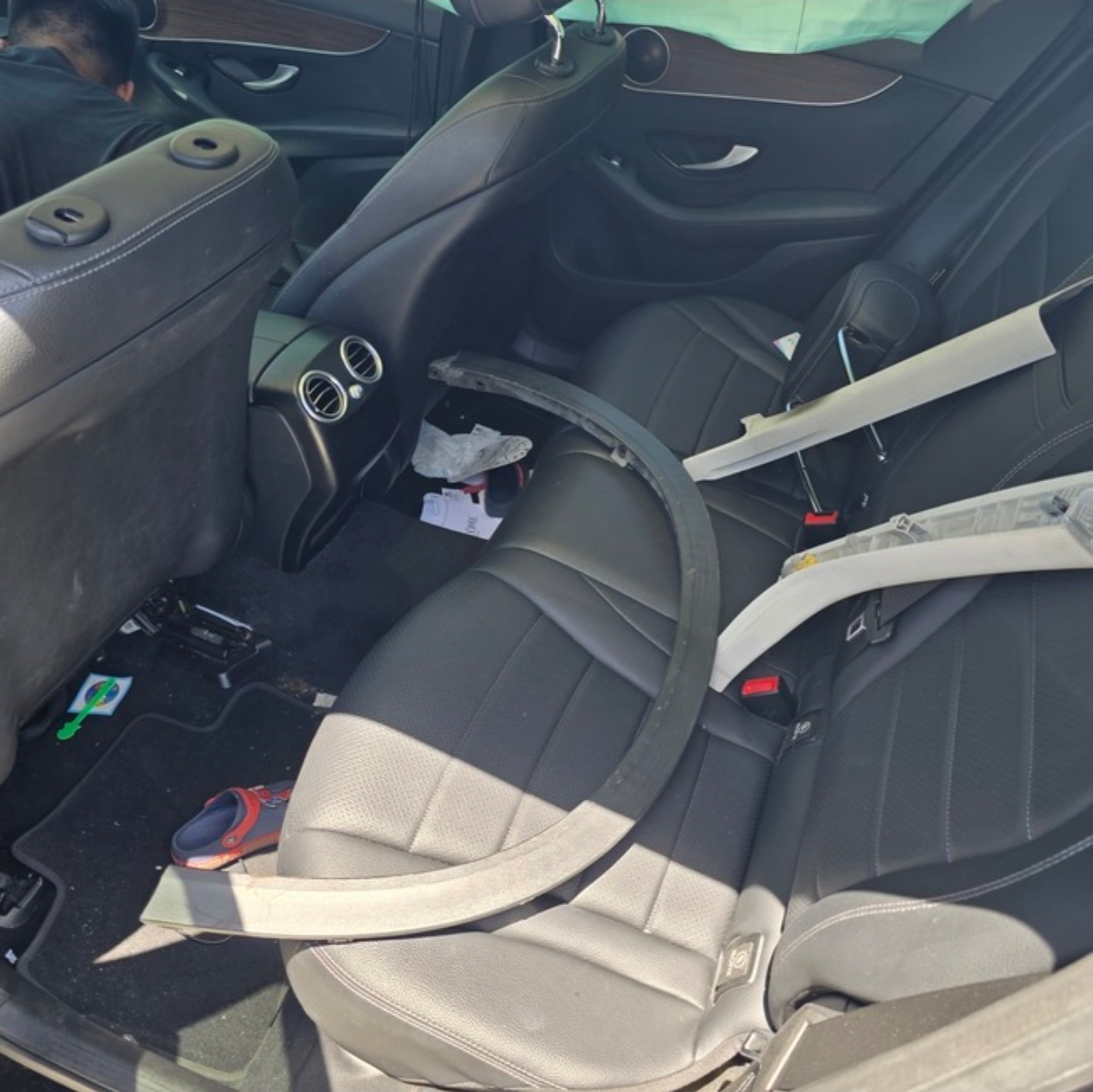 Mercedes-Benz GLC 300 4MATIC 整車拆賣 二手零件照片 - Orange Garage