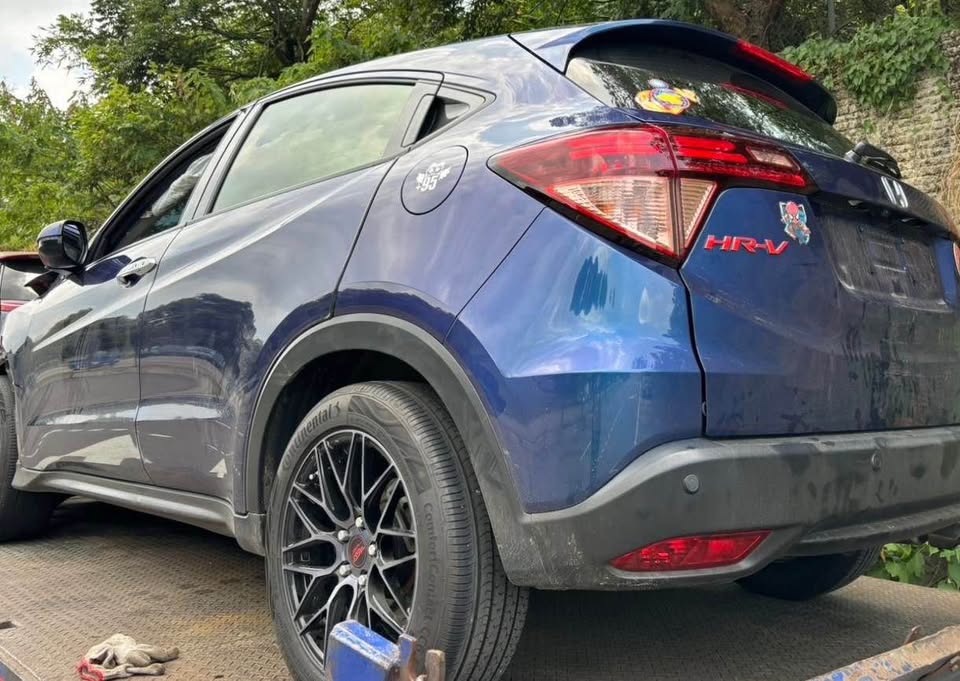 Honda HR-V 1.8 i-VTEC 整車拆賣 二手零件照片 - Orange Garage