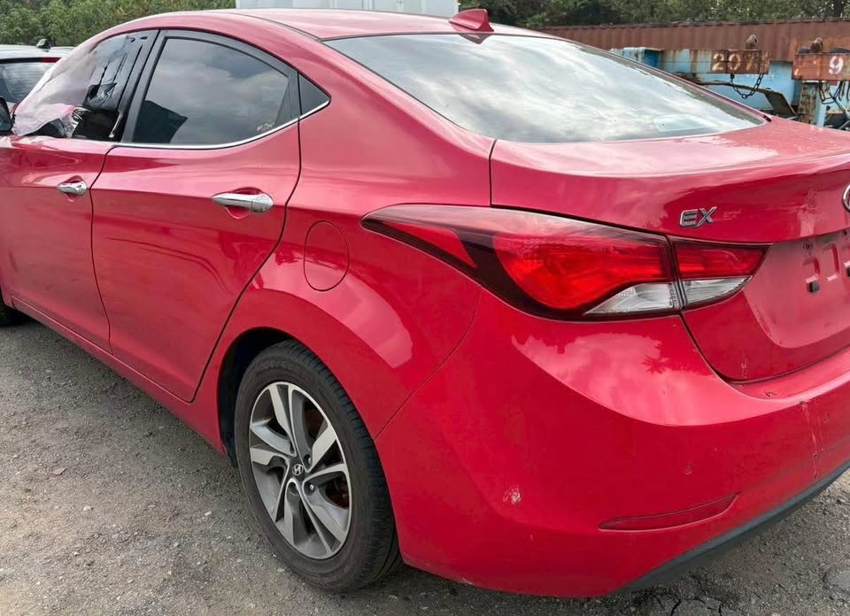Hyundai Elantra Hyundai 1.8 整車拆賣 二手零件照片 - Orange Garage