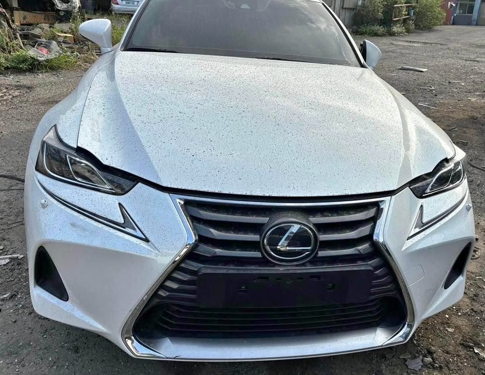Lexus IS300 整車拆賣 二手零件照片 - Orange Garage