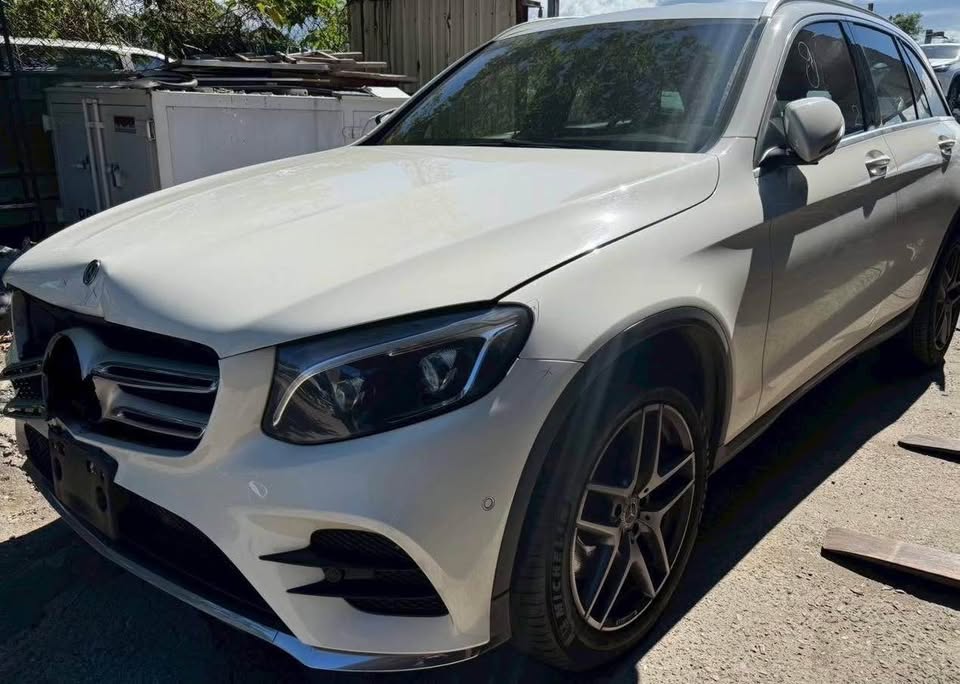 Mercedes-Benz GLC GLC 250 整車拆賣 二手零件照片 - Orange Garage