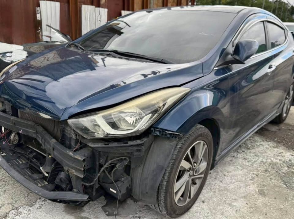 Hyundai Elantra Hyundai 1.8 整車拆賣 二手零件照片 - Orange Garage