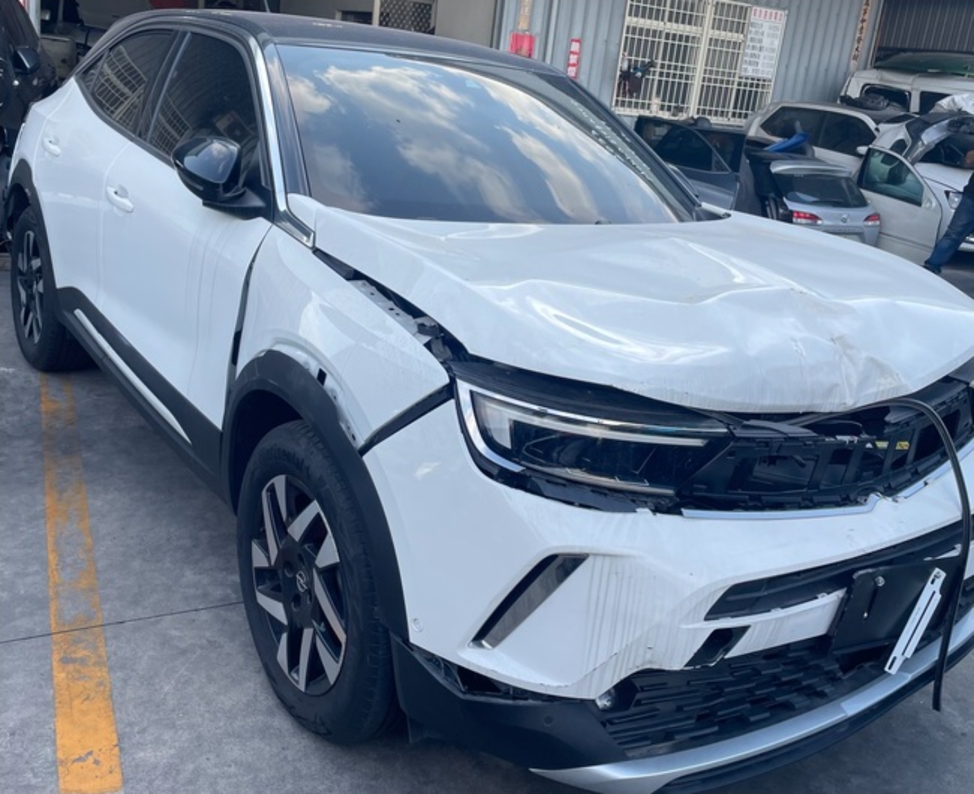 Opel Mokka 1.2 整車拆賣 二手零件照片 - Orange Garage