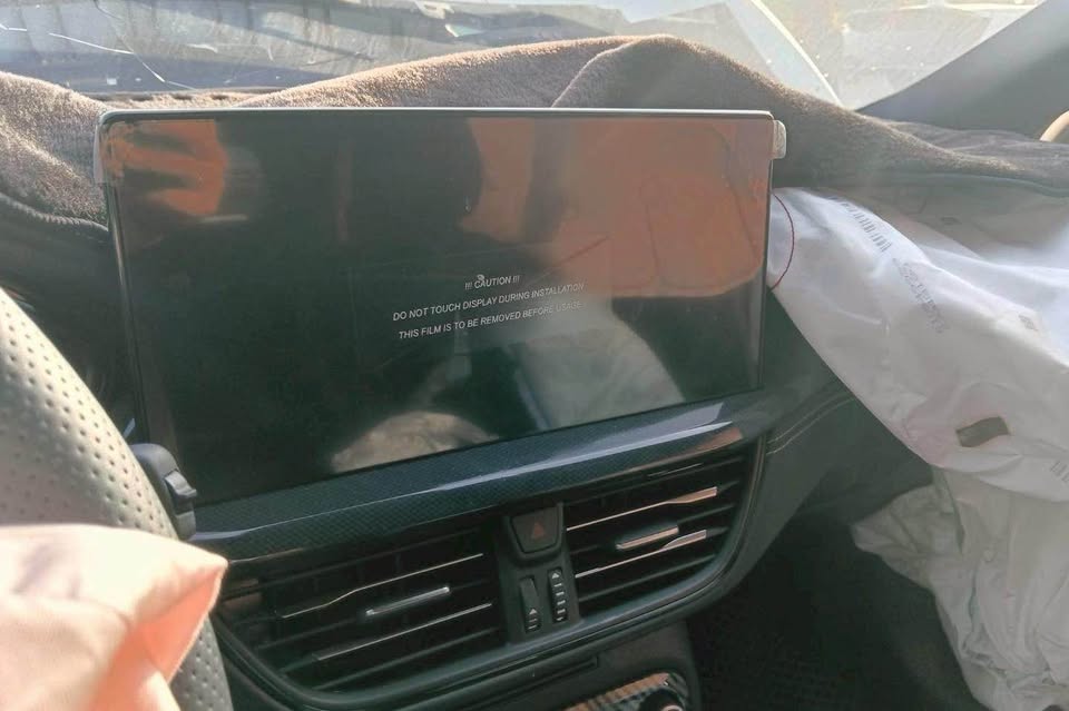 Ford Focus Wagon 1.5 整車拆賣 二手零件照片 - Orange Garage