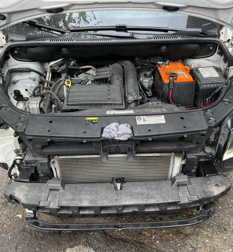 Volkswagen Caddy 四代 整車拆賣 二手零件照片 - Orange Garage