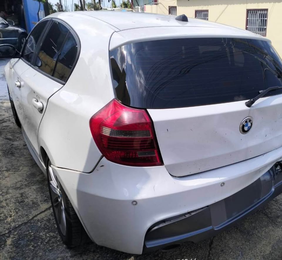 BMW 1 Series 120i 整車拆賣 二手零件照片 - Orange Garage
