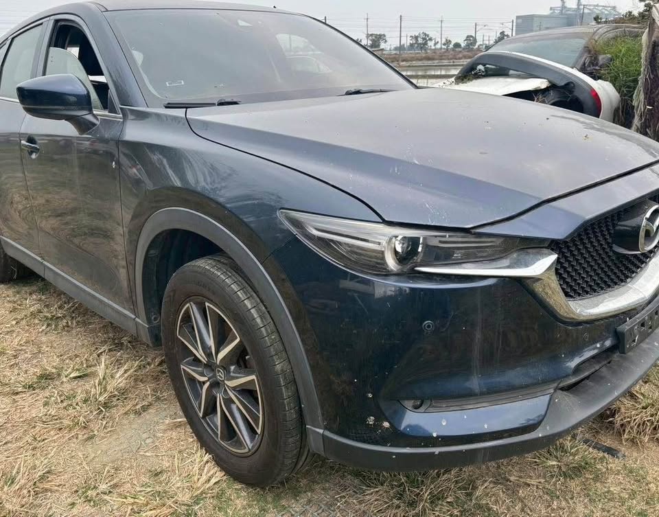 Mazda CX-5 2.0 整車拆賣 二手零件照片 - Orange Garage