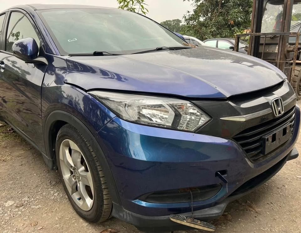 Honda HR-V 1.8 整車拆賣 二手零件照片 - Orange Garage