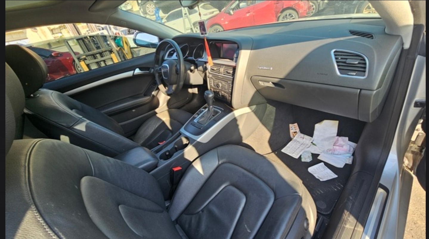 Audi A5 coupe 2.0 T 整車拆賣 二手零件照片 - Orange Garage