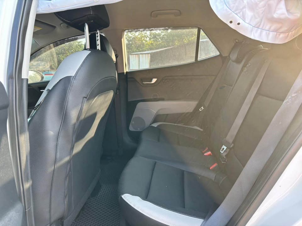 Kia Stonic 1.4 整車拆賣 二手零件照片 - Orange Garage