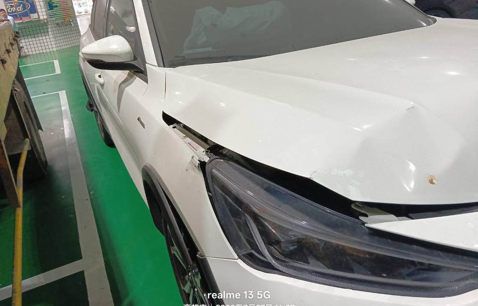 Ford Focus 1.5 整車拆賣 二手零件照片 - Orange Garage