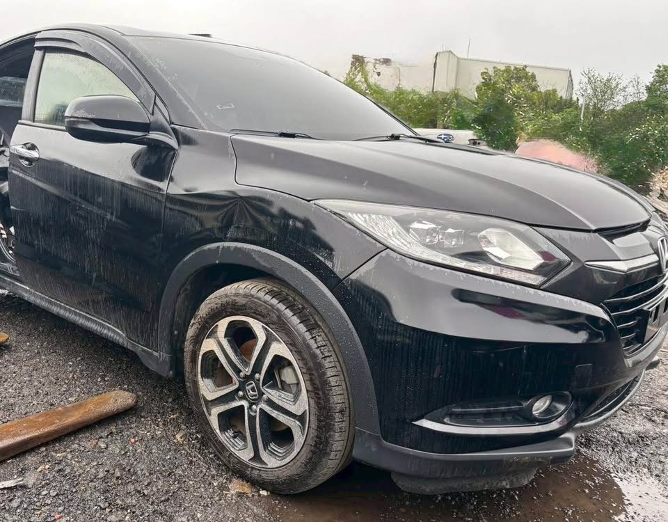 Honda HR-V 1.8 整車拆賣 二手零件照片 - Orange Garage