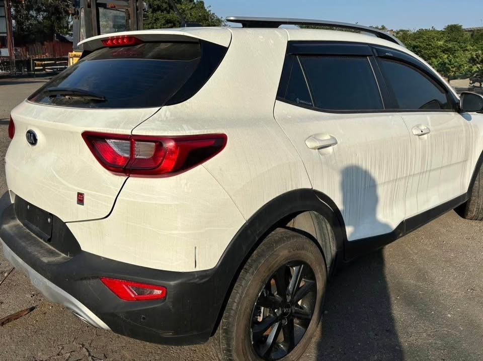 Kia Stonic 1.4 整車拆賣 二手零件照片 - Orange Garage