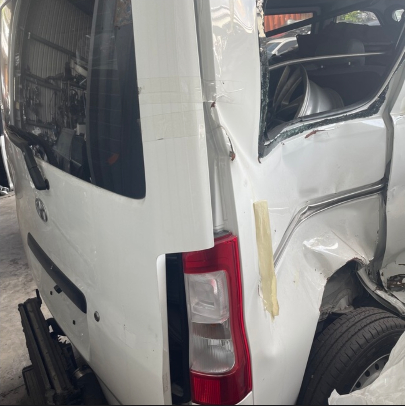 Toyota Town Ace Van 整車拆賣 二手零件照片 - Orange Garage