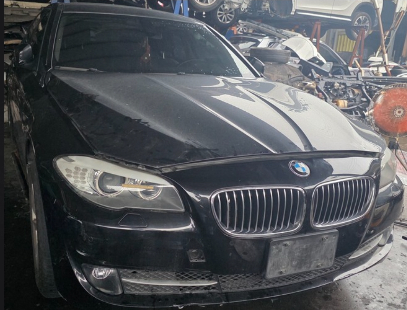 BMW 5 Series 520d 整車拆賣 二手零件照片 - Orange Garage