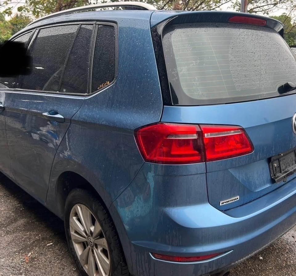 Volkswagen Golf Sportsvan 1.6 TDI 整車拆賣 二手零件照片 - Orange Garage