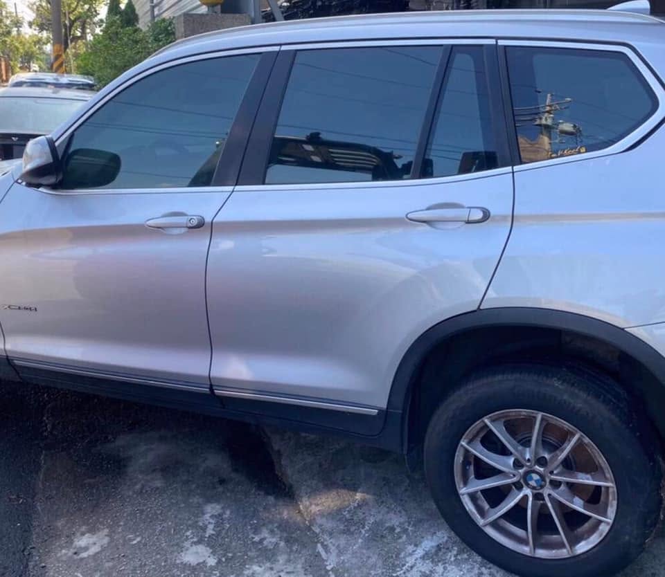 BMW X3 20d 整車拆賣 二手零件照片 - Orange Garage