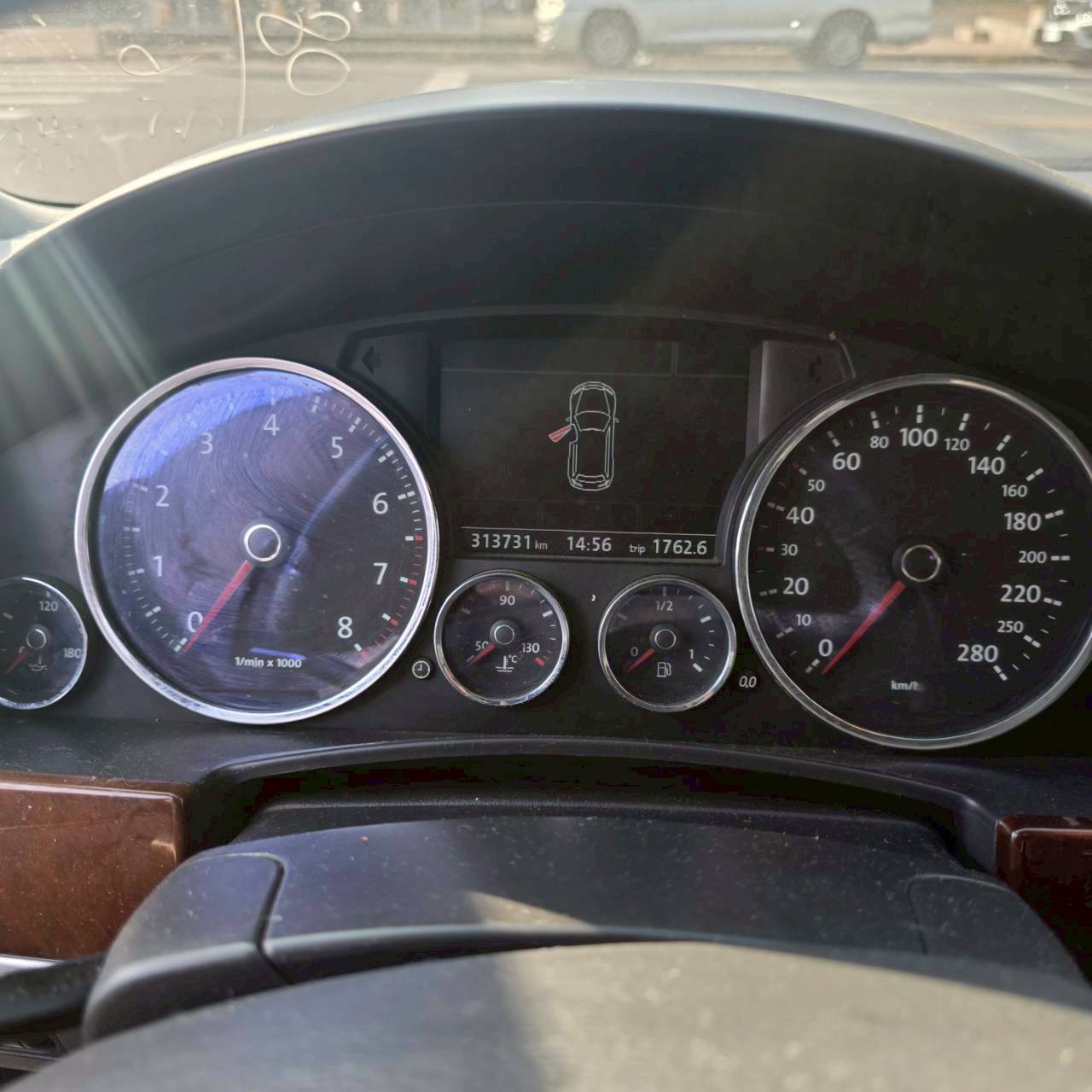 Volkswagen Touareg V6 整車拆賣 二手零件照片 - Orange Garage