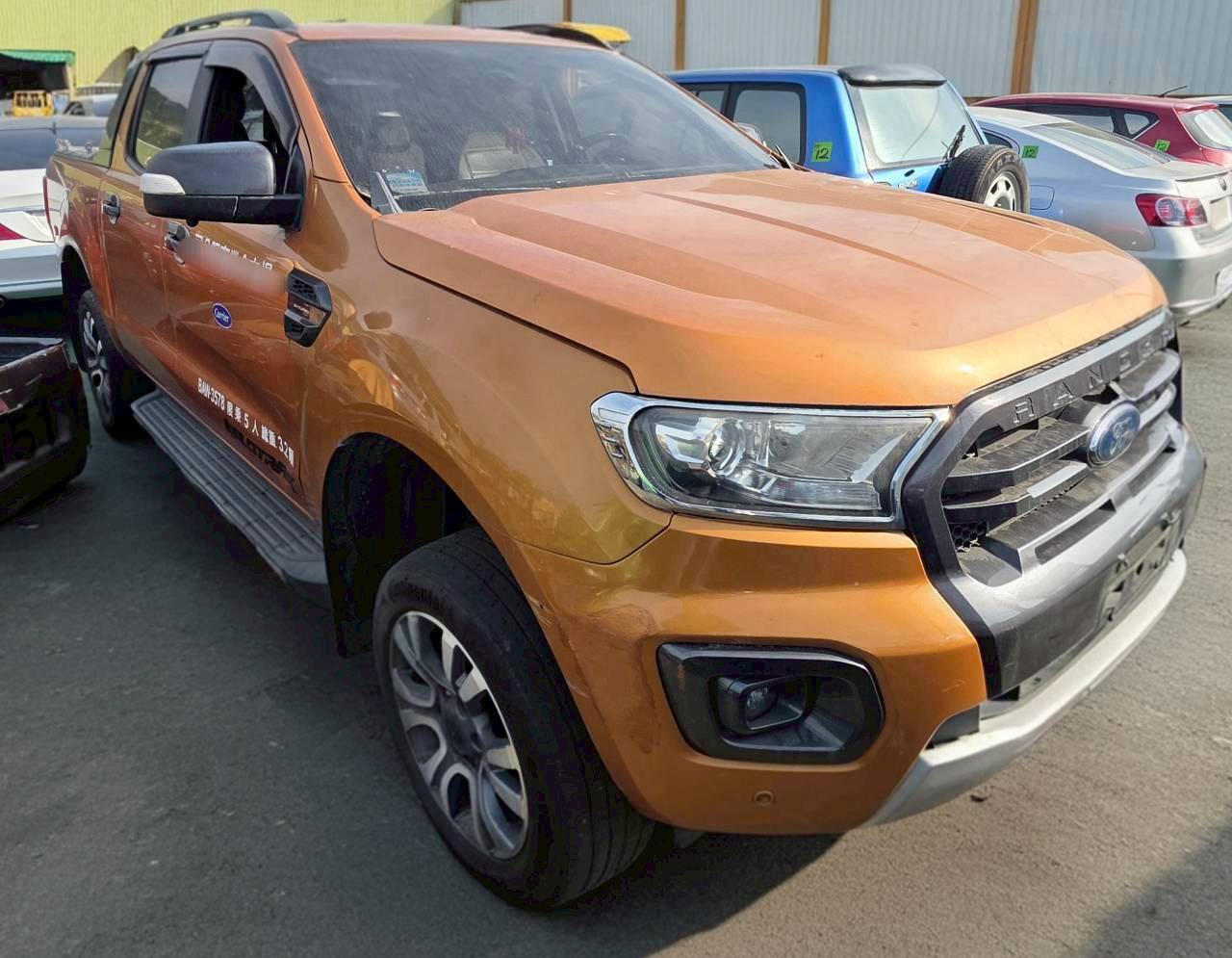 Ford Ranger 3.2 Wildtrak 整車拆賣 二手零件照片 - Orange Garage