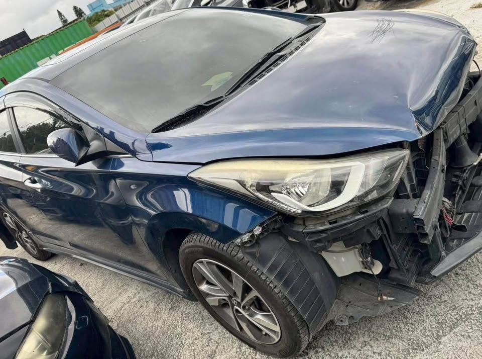 Hyundai Elantra Hyundai 1.8 整車拆賣 二手零件照片 - Orange Garage