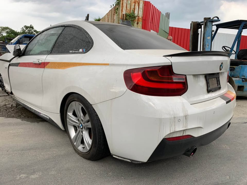 BMW 2 Series 235i 整車拆賣 二手零件照片 - Orange Garage