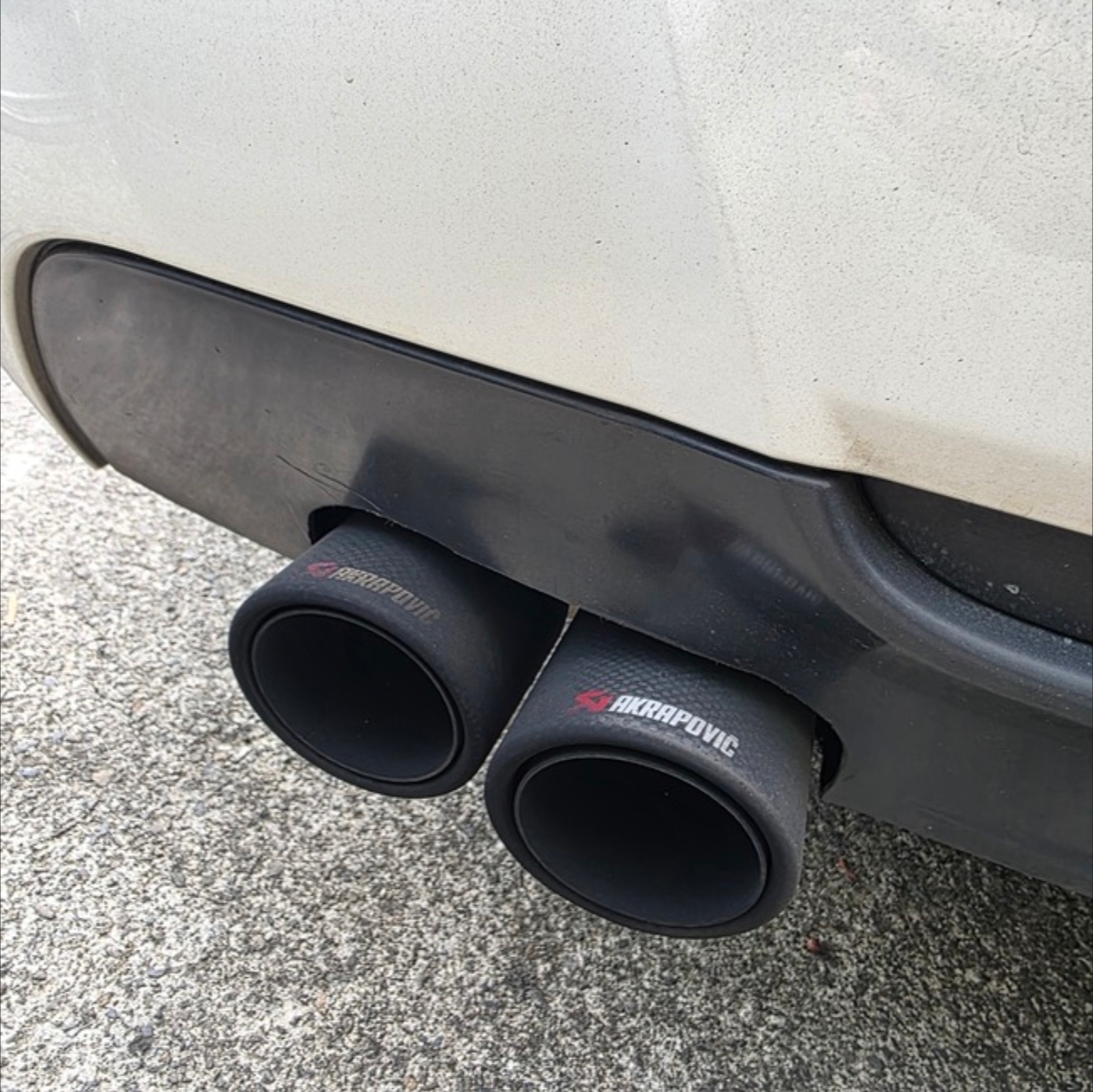 BMW 3 Series 335i 整車拆賣 二手零件照片 - Orange Garage