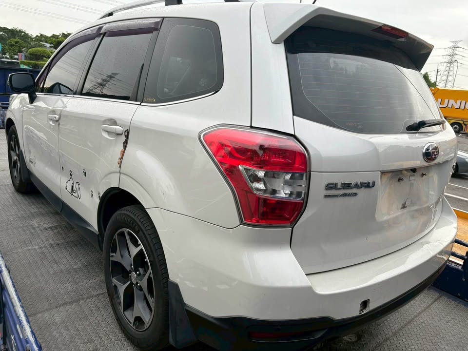 Subaru Forester 2.0 XT 整車拆賣 二手零件照片 - Orange Garage