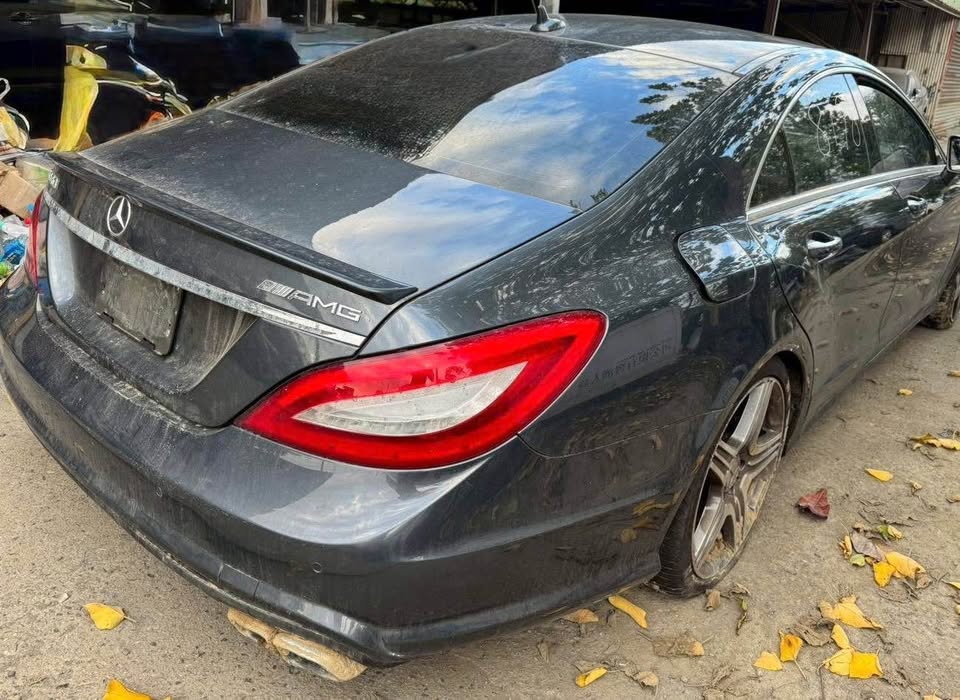 Mercedes-Benz CLS CLS 63 整車拆賣 二手零件照片 - Orange Garage