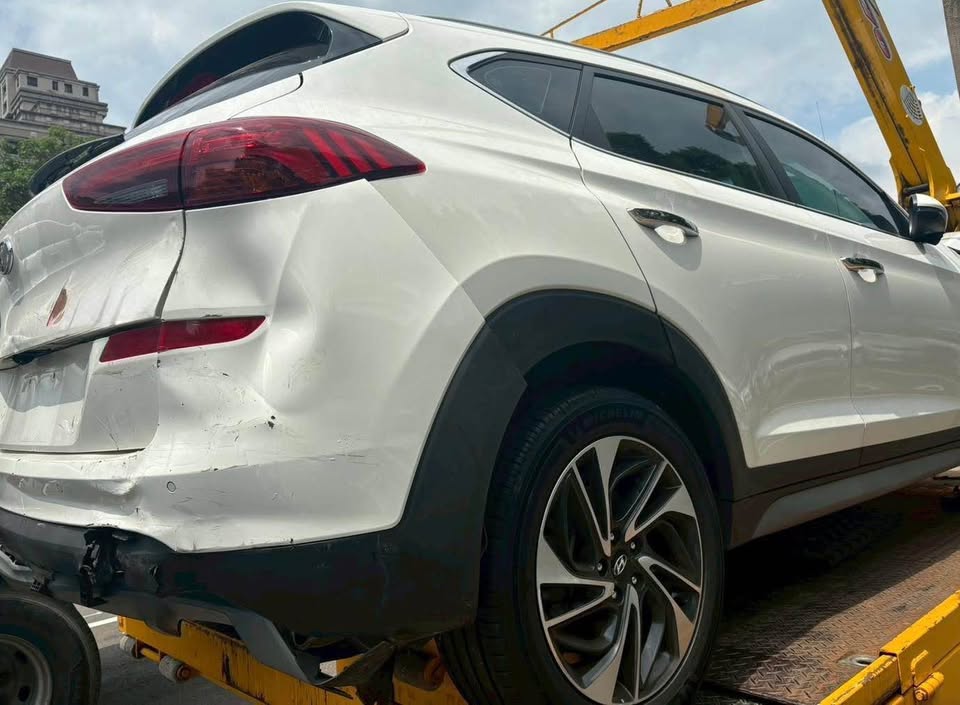 Hyundai Tucson 1.6T 整車拆賣 二手零件照片 - Orange Garage