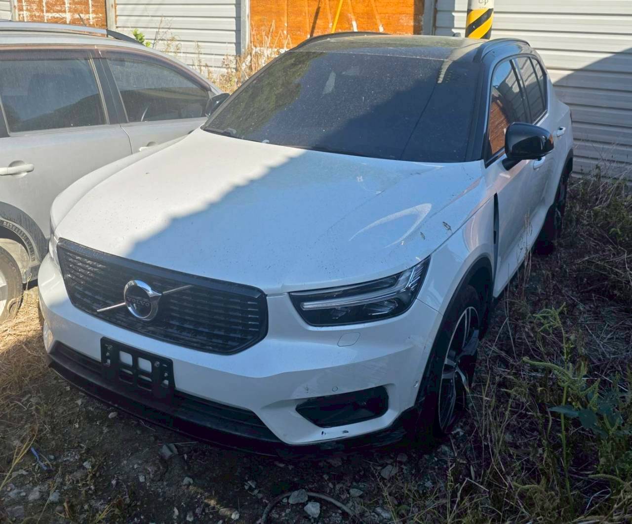 Volvo XC40 T4 整車拆賣 二手零件照片 - Orange Garage