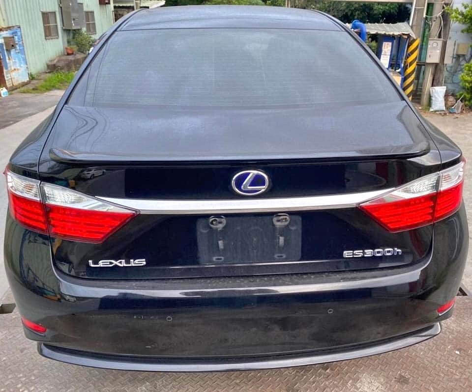Lexus ES300h 2.5 整車拆賣 二手零件照片 - Orange Garage