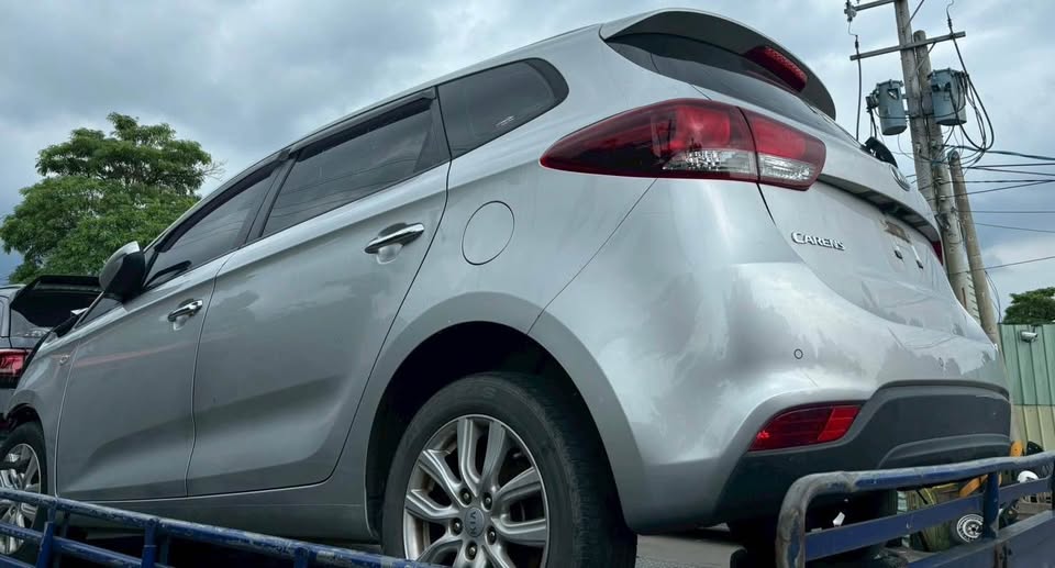 Kia Carens 第三代 整車拆賣 二手零件照片 - Orange Garage