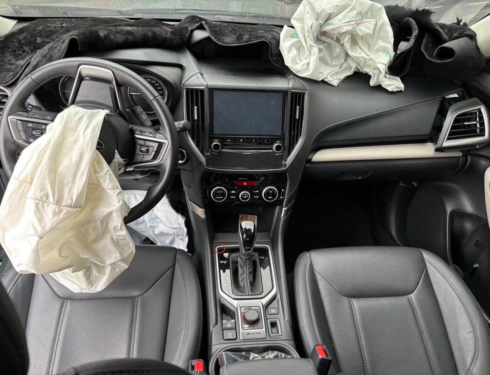 Subaru Forester 2.0i-S EyeSight 整車拆賣 二手零件照片 - Orange Garage