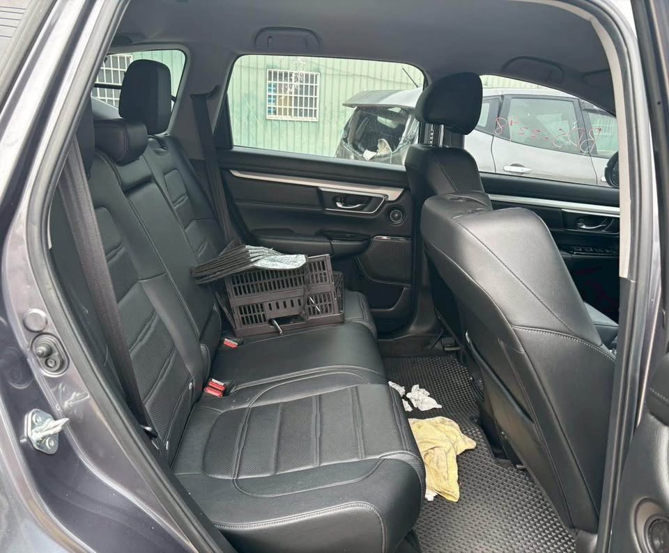 Honda CR-V 1.5 整車拆賣 二手零件照片 - Orange Garage