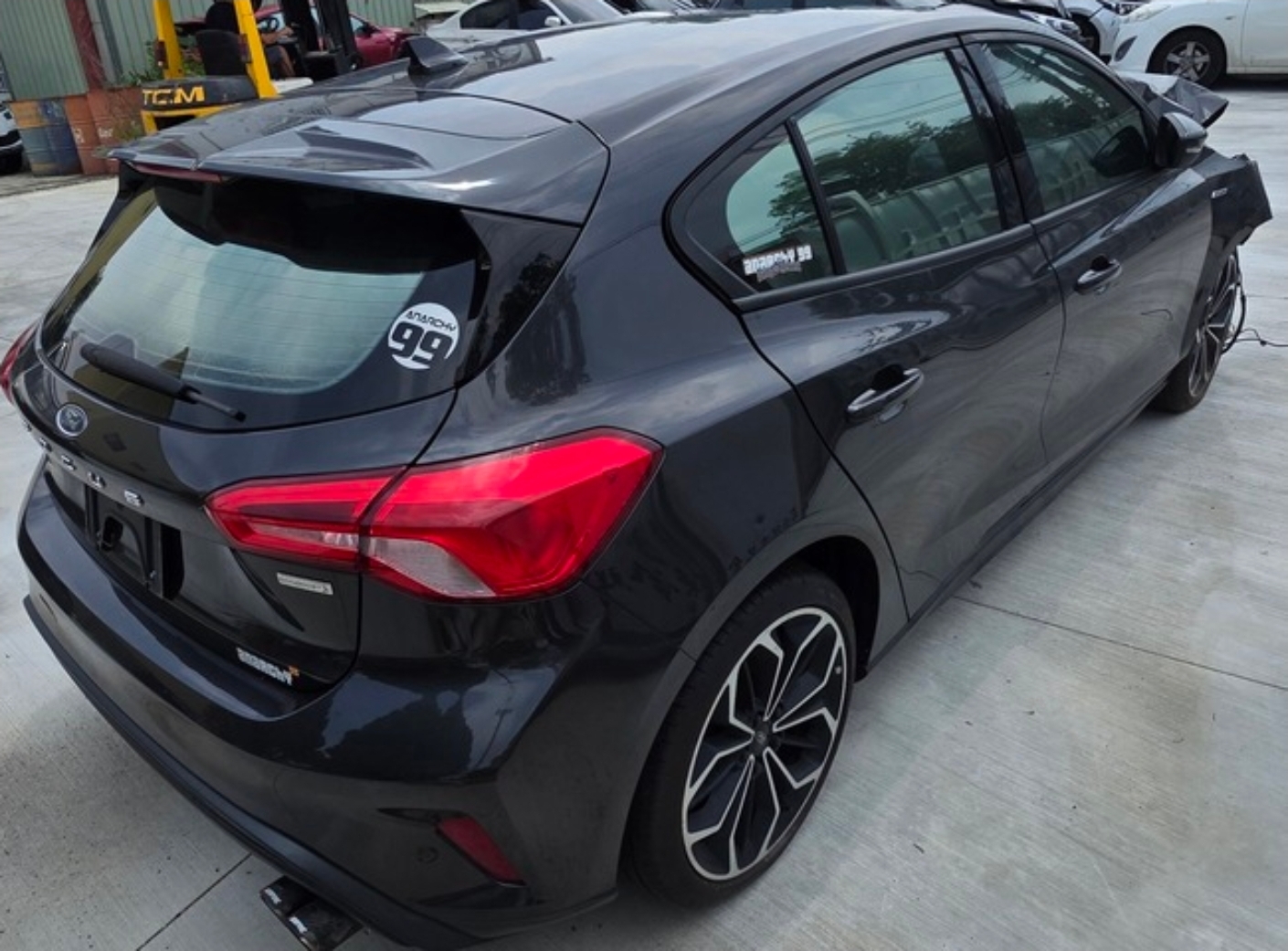 Ford Focus 5D ST-Line 整車拆賣 二手零件照片 - Orange Garage