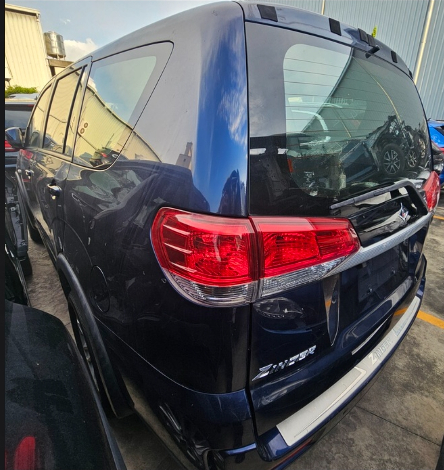 CMC Zinger 2.4 整車拆賣 二手零件照片 - Orange Garage