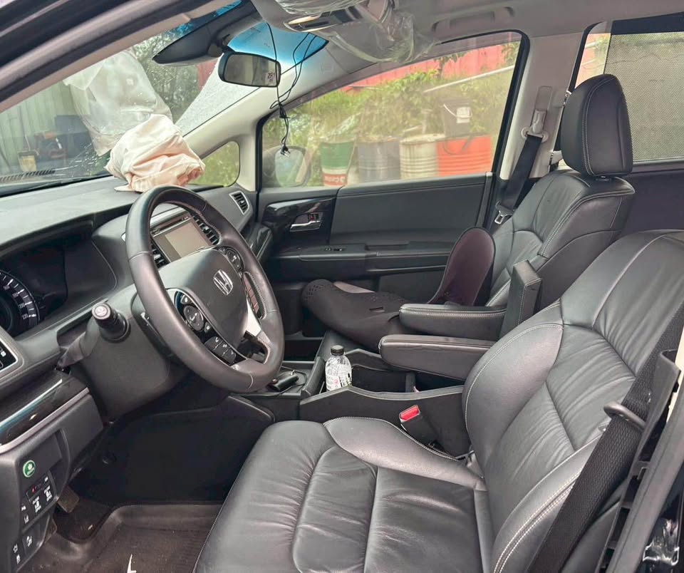 Honda Odyssey 2.4 i-VTEC 整車拆賣 二手零件照片 - Orange Garage