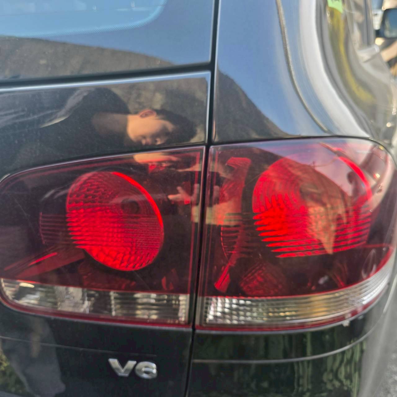 Volkswagen Touareg V6 整車拆賣 二手零件照片 - Orange Garage