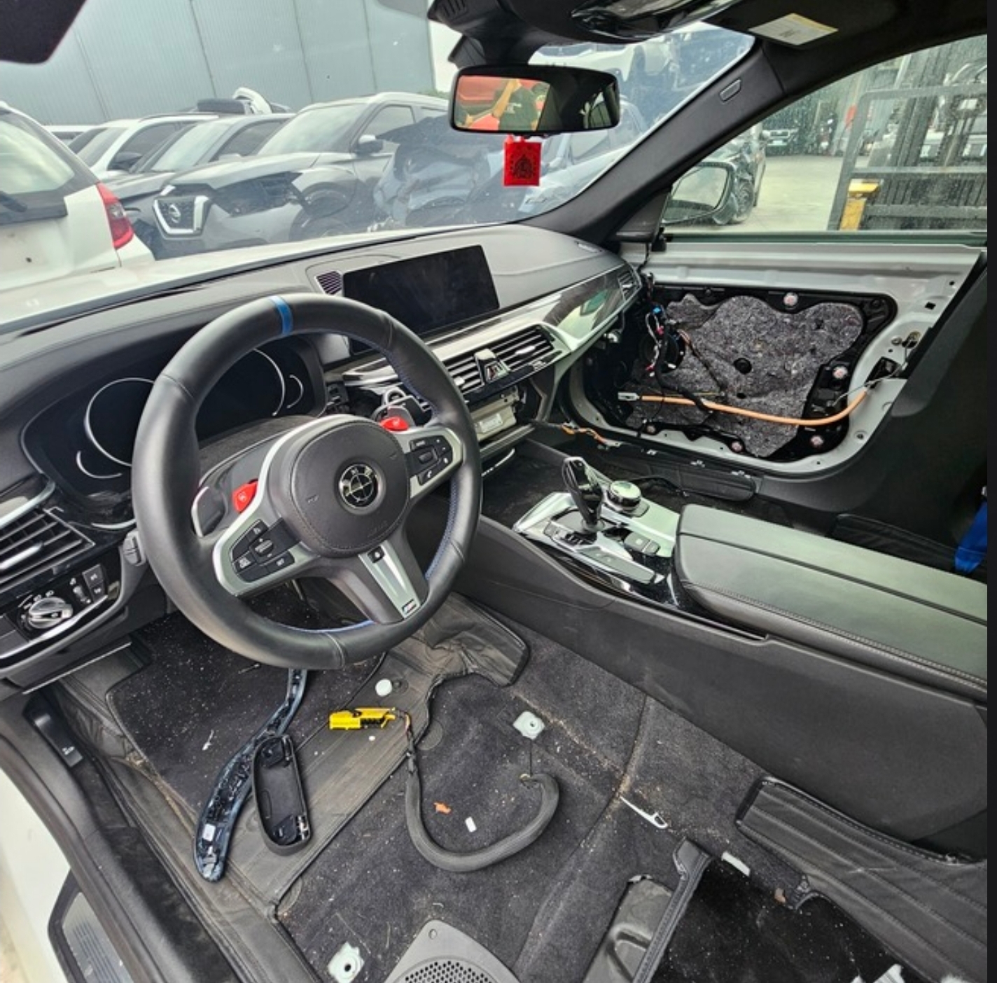 BMW 5 Series 540i 整車拆賣 二手零件照片 - Orange Garage