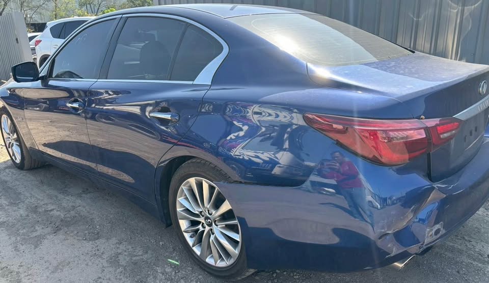 Infiniti Q50 2.0t 整車拆賣 二手零件照片 - Orange Garage