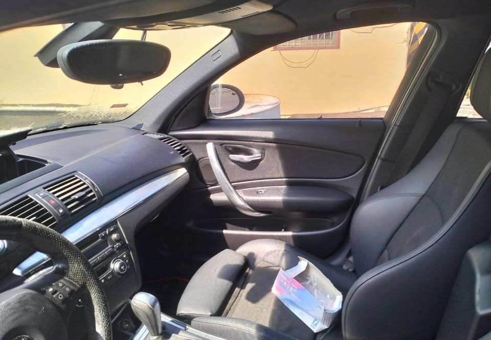BMW 1 Series 120i 整車拆賣 二手零件照片 - Orange Garage