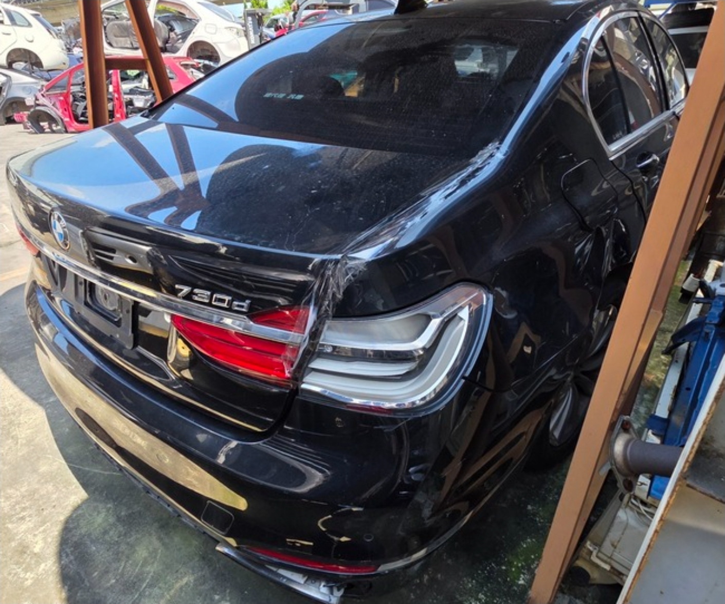 BMW 7 Series 730d 整車拆賣 二手零件照片 - Orange Garage